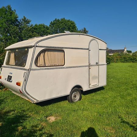 Camping A La Ferme - Hebergements Insolites Cerisy-la-Foret Bagian luar foto