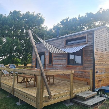 Camping A La Ferme - Hebergements Insolites Cerisy-la-Foret Bagian luar foto