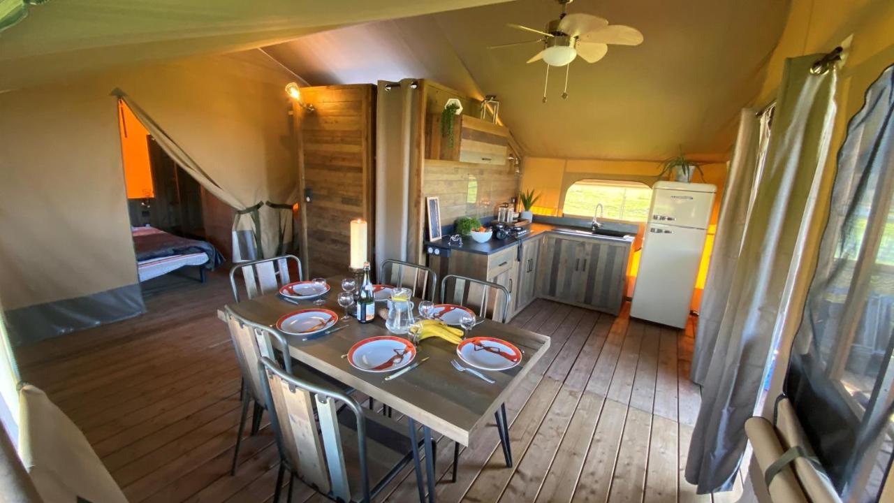 Camping A La Ferme - Hebergements Insolites Cerisy-la-Foret Bagian luar foto