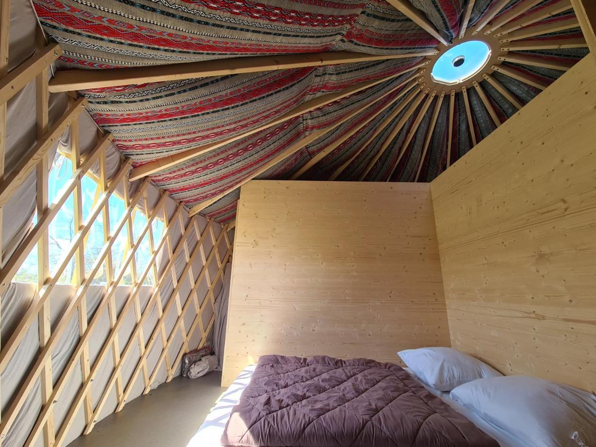 Camping A La Ferme - Hebergements Insolites Cerisy-la-Foret Bagian luar foto