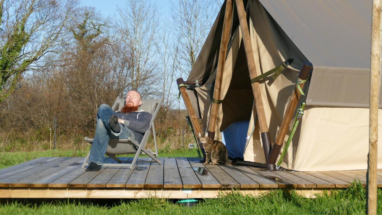 Camping A La Ferme - Hebergements Insolites Cerisy-la-Foret Bagian luar foto