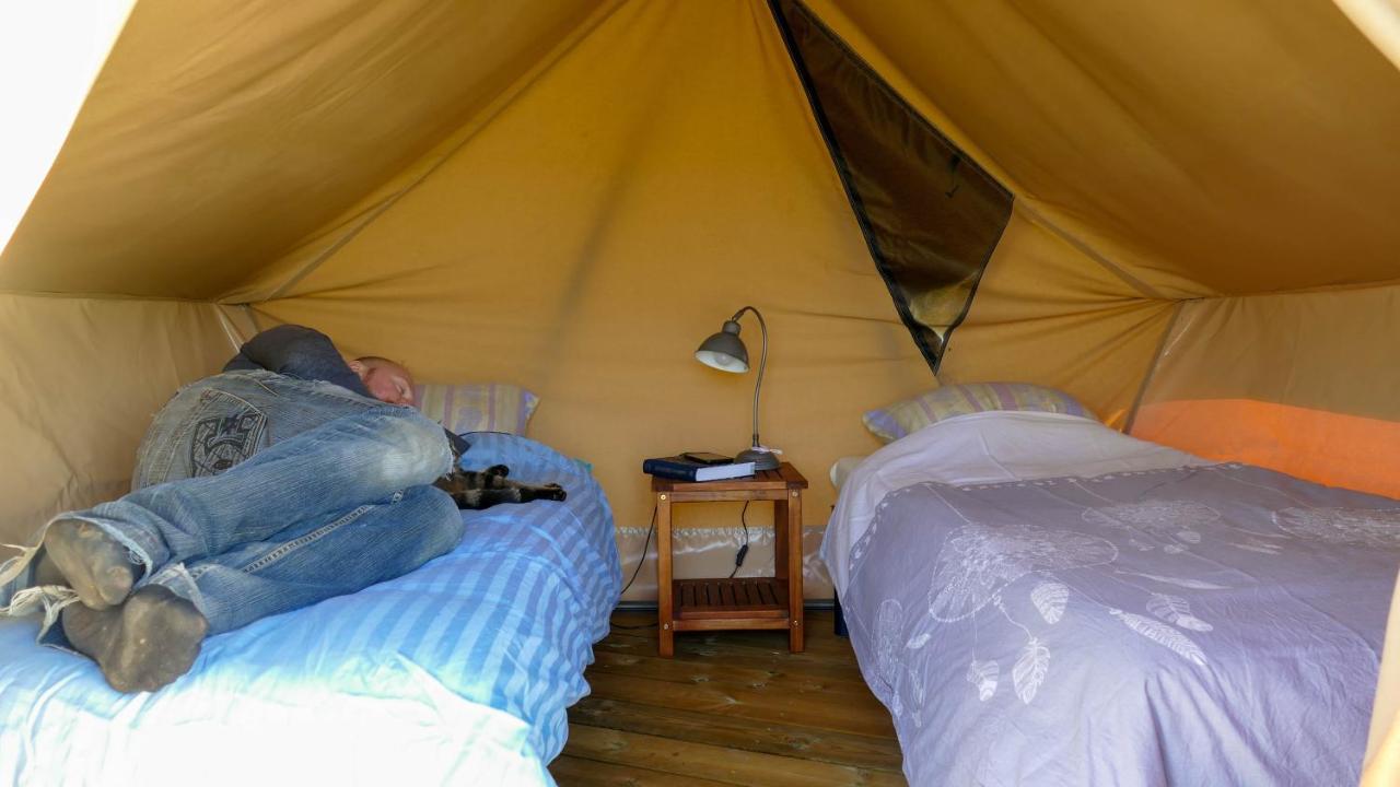 Camping A La Ferme - Hebergements Insolites Cerisy-la-Foret Bagian luar foto