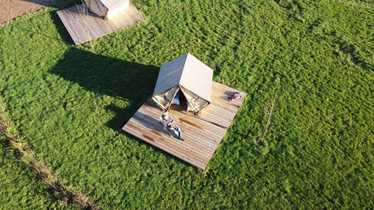 Camping A La Ferme - Hebergements Insolites Cerisy-la-Foret Bagian luar foto